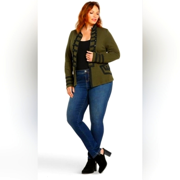 TORRID Luxe Stretch Skinny Jeans in Blue Dream & Extra Short Length - Picture 3 of 4